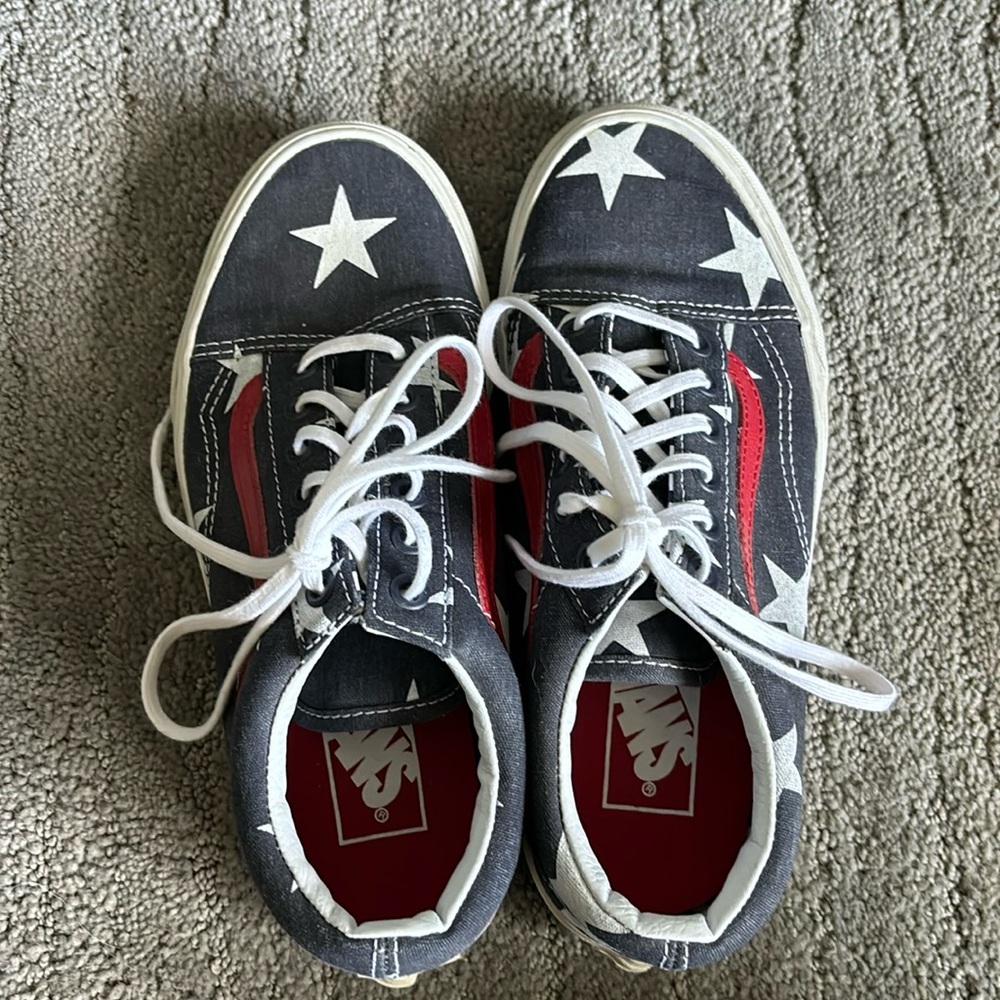 Vans red white and blue 💙